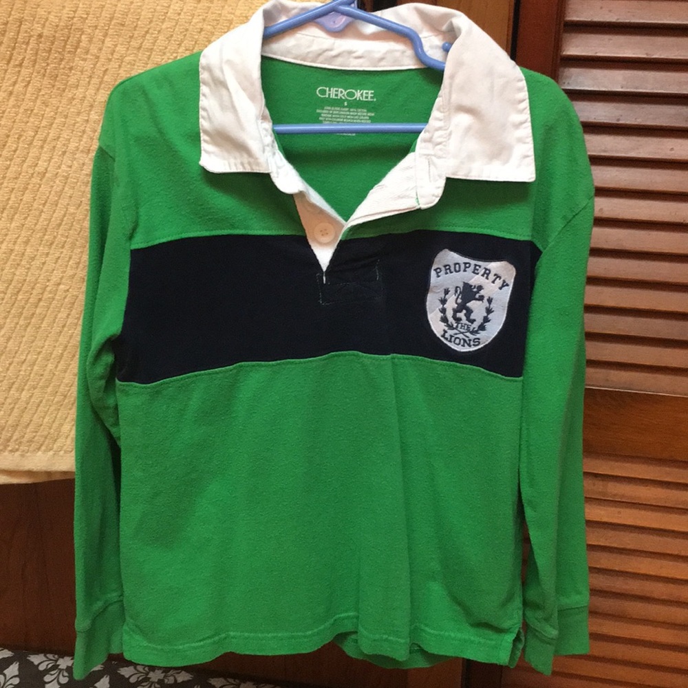 Boys Henley.   Good condition.
